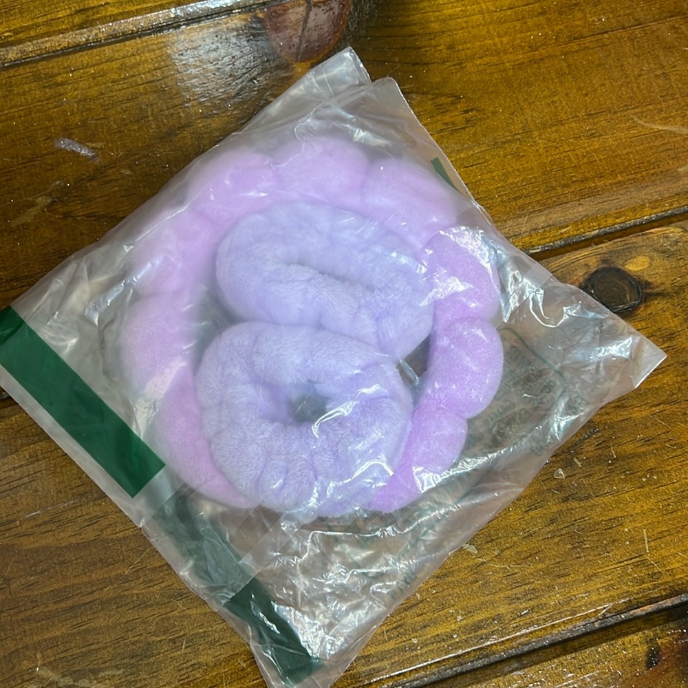 NWT Purple Bubble‎ Headband & Two Microfiber Scrunchies- OS
